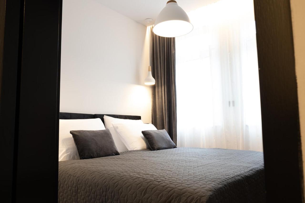 Apartmani Mozart-Centar Вировитица Экстерьер фото