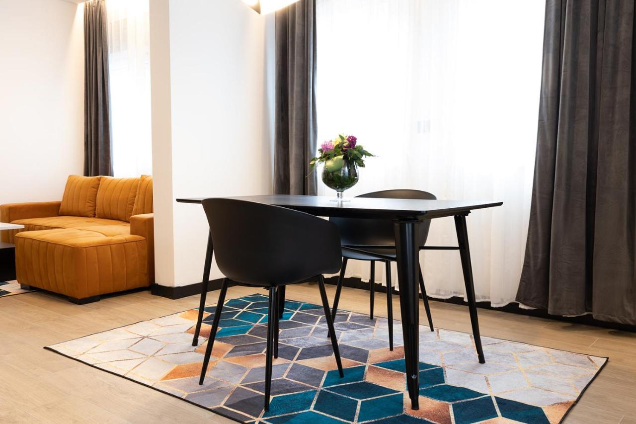 Apartmani Mozart-Centar Вировитица Экстерьер фото