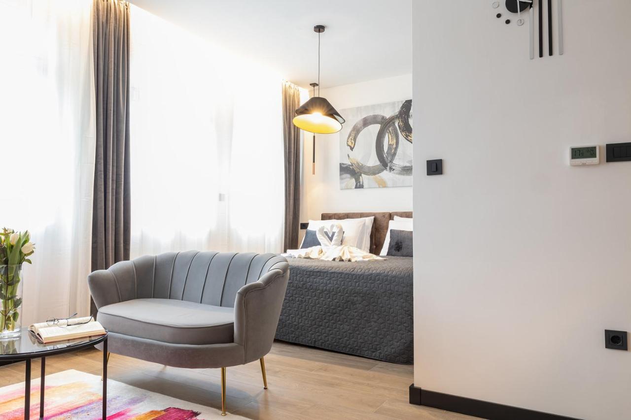Apartmani Mozart-Centar Вировитица Экстерьер фото
